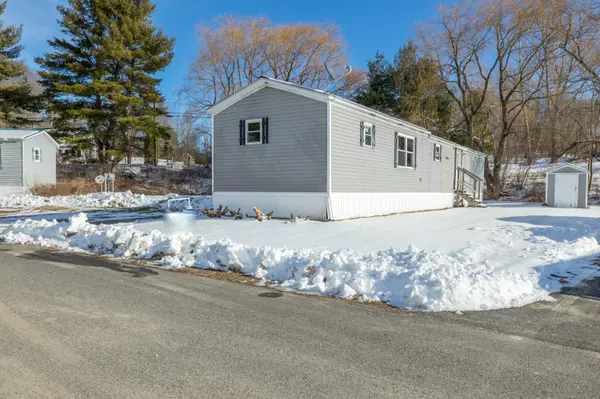 Poland, ME 04274,18 Brook DR