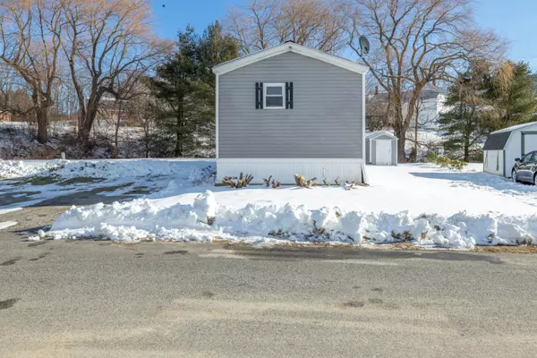 Poland, ME 04274,18 Brook DR