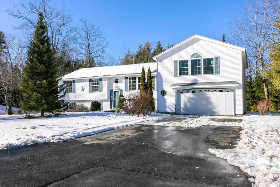 15 Easy ST, Standish, ME 04084