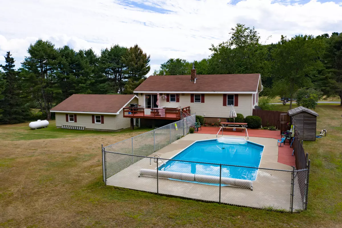 Bucksport, ME 04416,11 Seekins ST