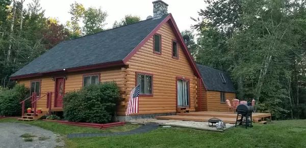 124 Durham Bridge RD, Newport, ME 04953