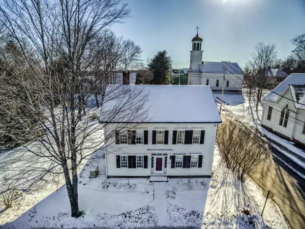 56 Main ST, Bowdoinham, ME 04008