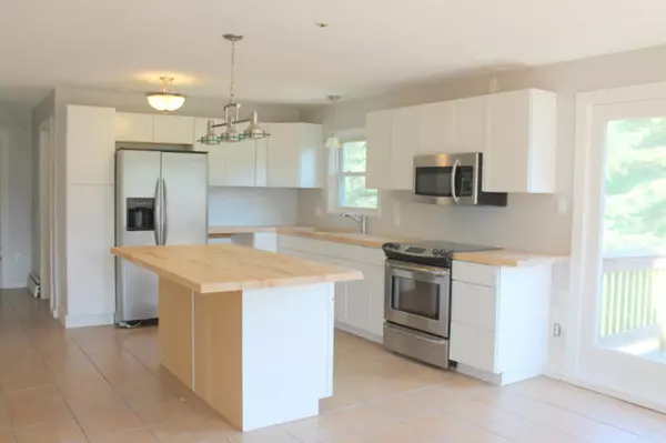 Minot, ME 04258,135 Woodman Hill RD