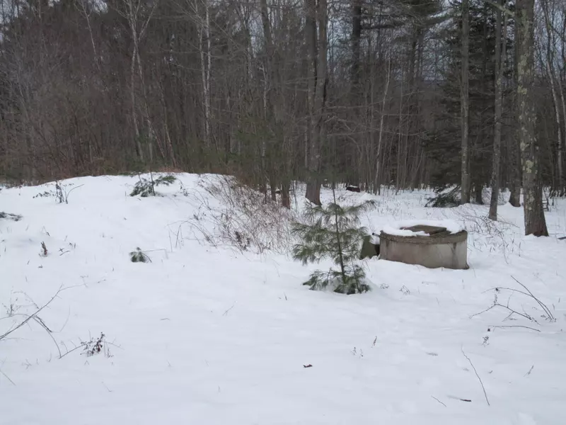 303 Country Club RD, Norway, ME 04268