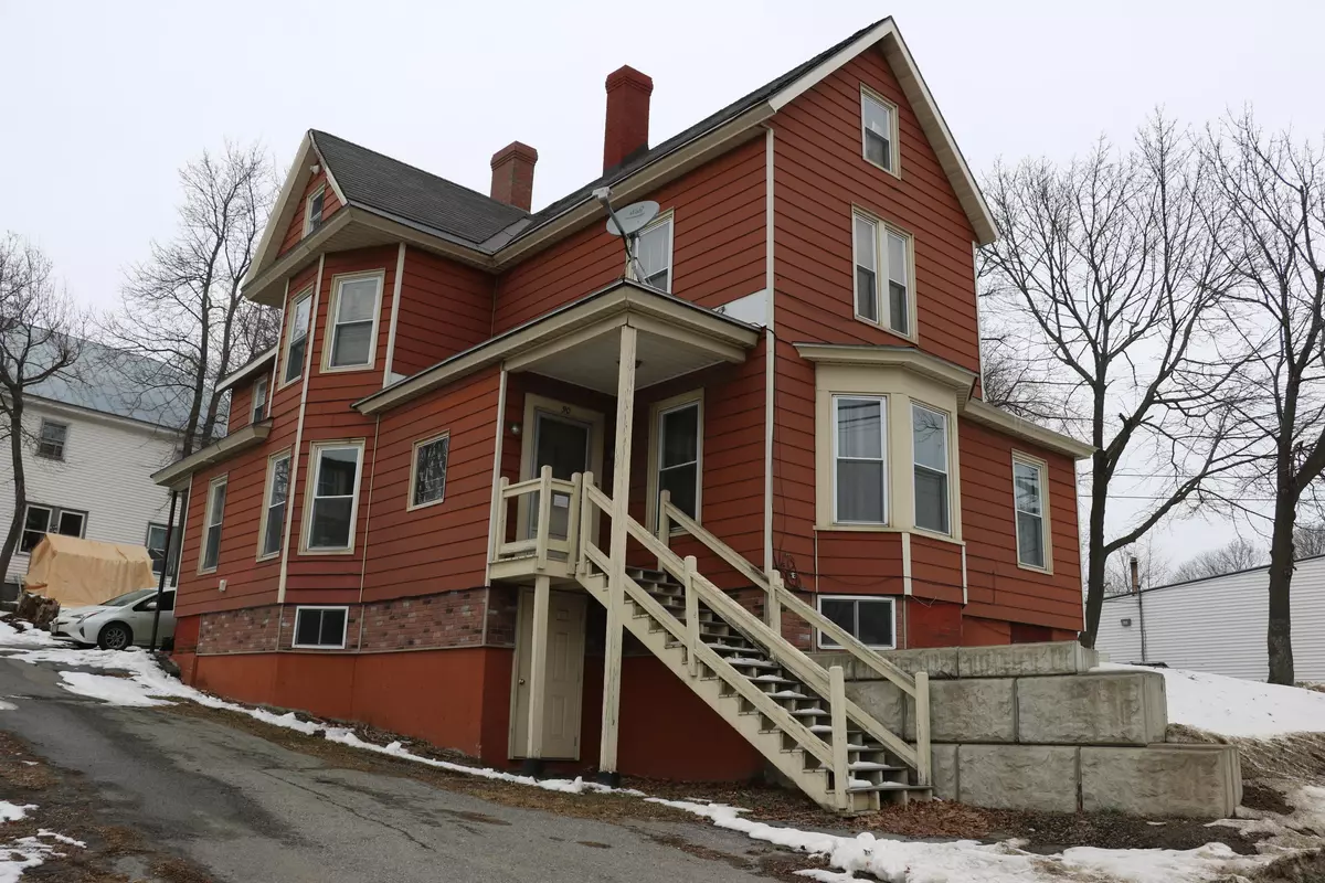 Waterville, ME 04901,88-90 College AVE