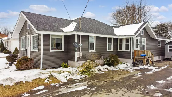 14 South Garand ST, Winslow, ME 04901