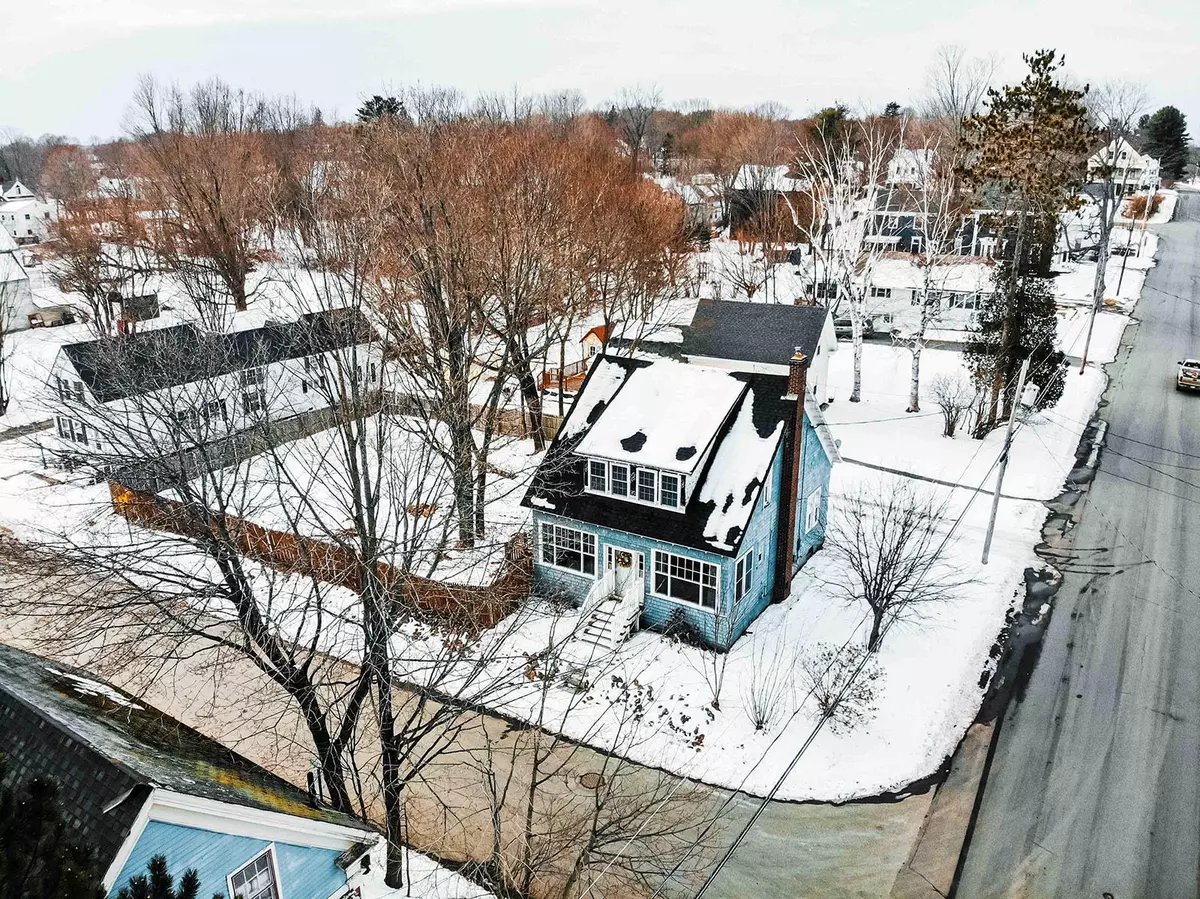 Gardiner, ME 04345,38 Autumn St ST