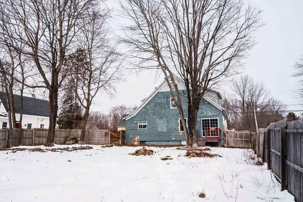 Gardiner, ME 04345,38 Autumn St ST