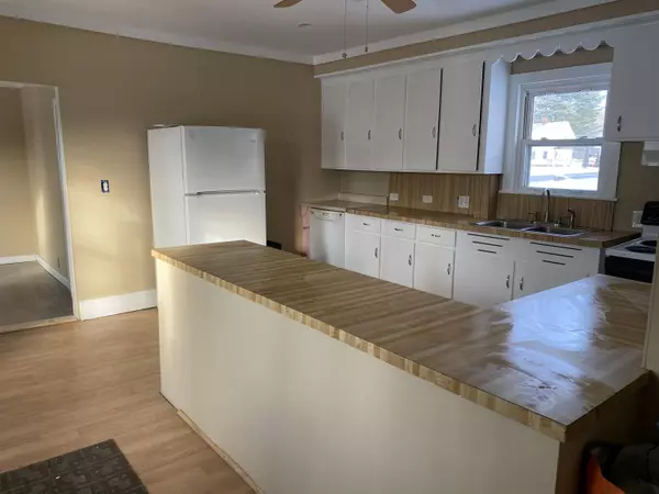 Waterville, ME 04901,17 Drummond AVE