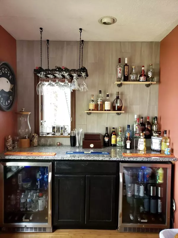 Sidney, ME 04330,17 Daisy LN