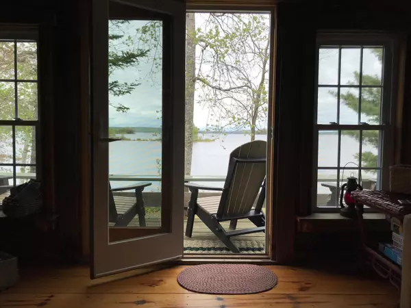 Ellsworth, ME 04605,554 North ST