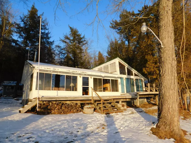 47 Bear Point RD, Bowerbank, ME 04426