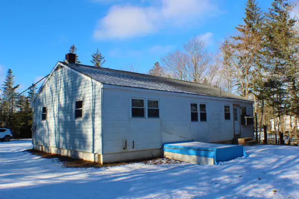 Tremont, ME 04653,306 Harbor DR