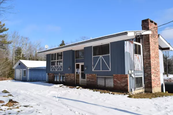 943 Castine RD, Penobscot, ME 04476