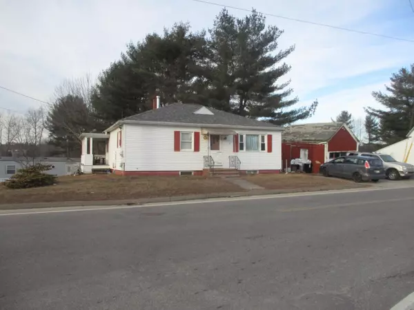 Lewiston, ME 04240,19 River RD