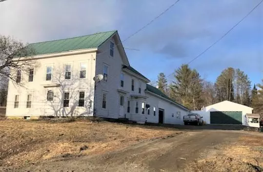 62 Back RD, Abbot, ME 04406