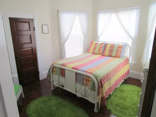 Phillips, ME 04966,5 Beale ST