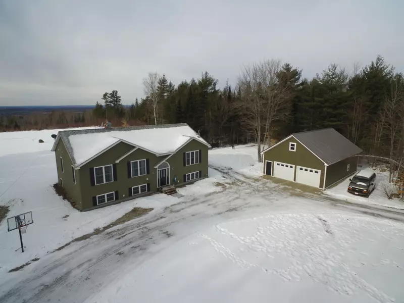 606 W Old Main RD, Lowell, ME 04493