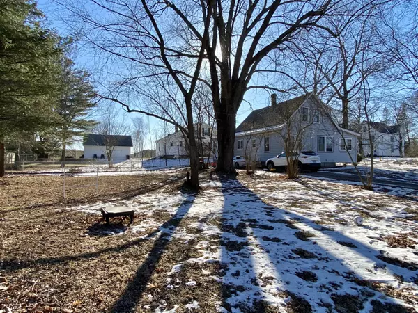 824 Main ST, Old Town, ME 04468