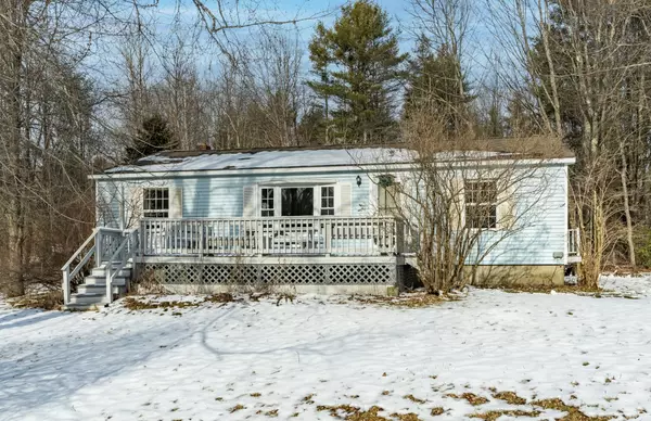 Freeport, ME 04032,9 Lilac LN