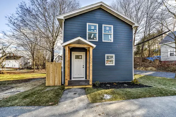 22 Harrison AVE, Gardiner, ME 04345