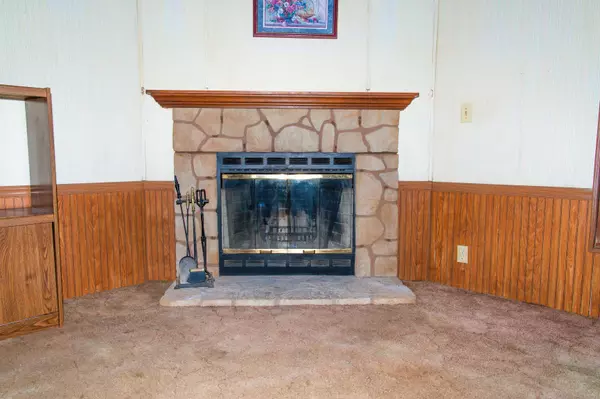 West Gardiner, ME 04345,13 Cain LN