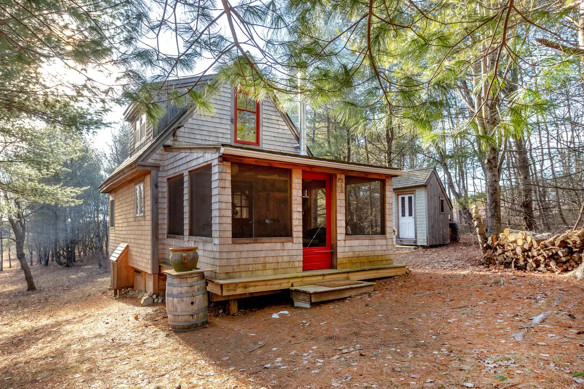 Whitefield, ME 04353,735 Wiscasset RD