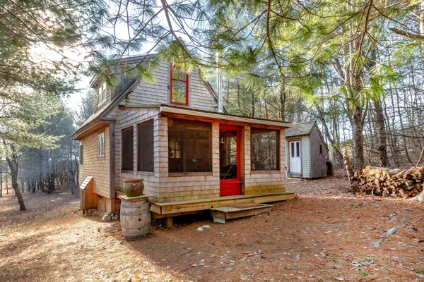 735 Wiscasset RD, Whitefield, ME 04353