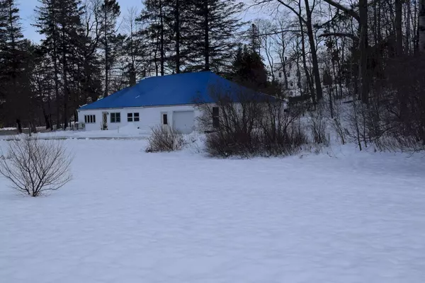 Kingfield, ME 04947,298 Main ST