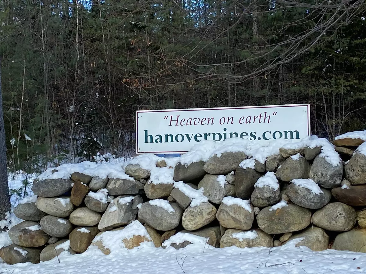Hanover, ME 04237,3-1 Thoreau RD