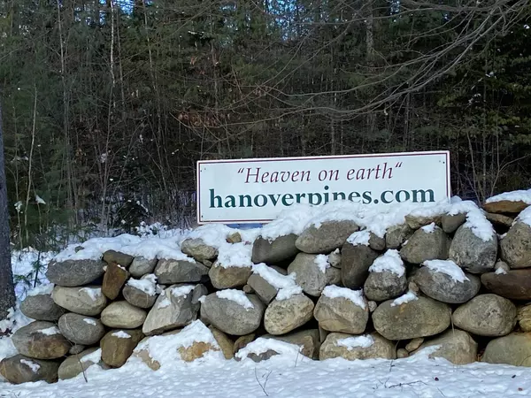 3-1 Thoreau RD, Hanover, ME 04237