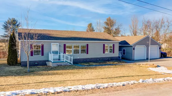 15 Fields RD, Sabattus, ME 04280