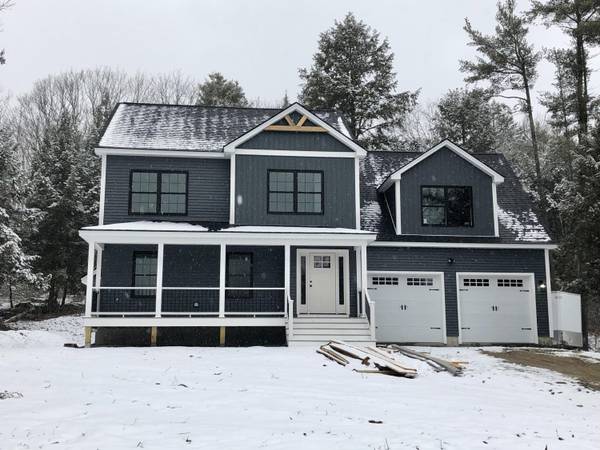 30 Revolution DR, Windham, ME 04062