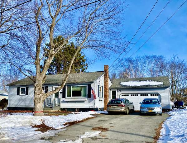 52 Cedar ST, Old Town, ME 04468