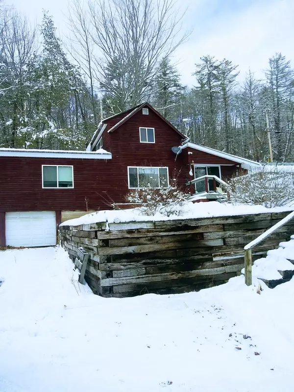 54 Old Canton RD, Dixfield, ME 04224