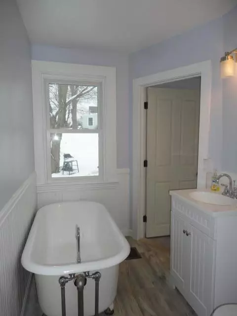 Lisbon, ME 04252,14 Earle ST