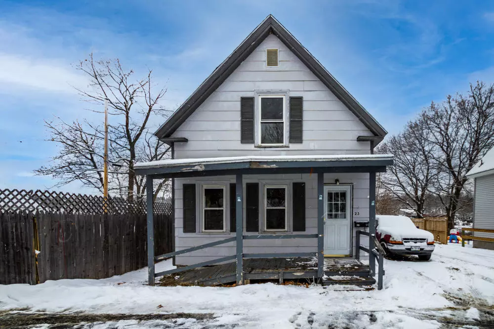 Oakland, ME 04963,23 Railroad AVE