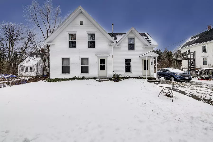 27 Watts AVE, Saint George, ME 04860