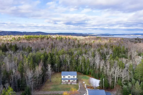 Stockton Springs, ME 04981,42 Paas Head RD