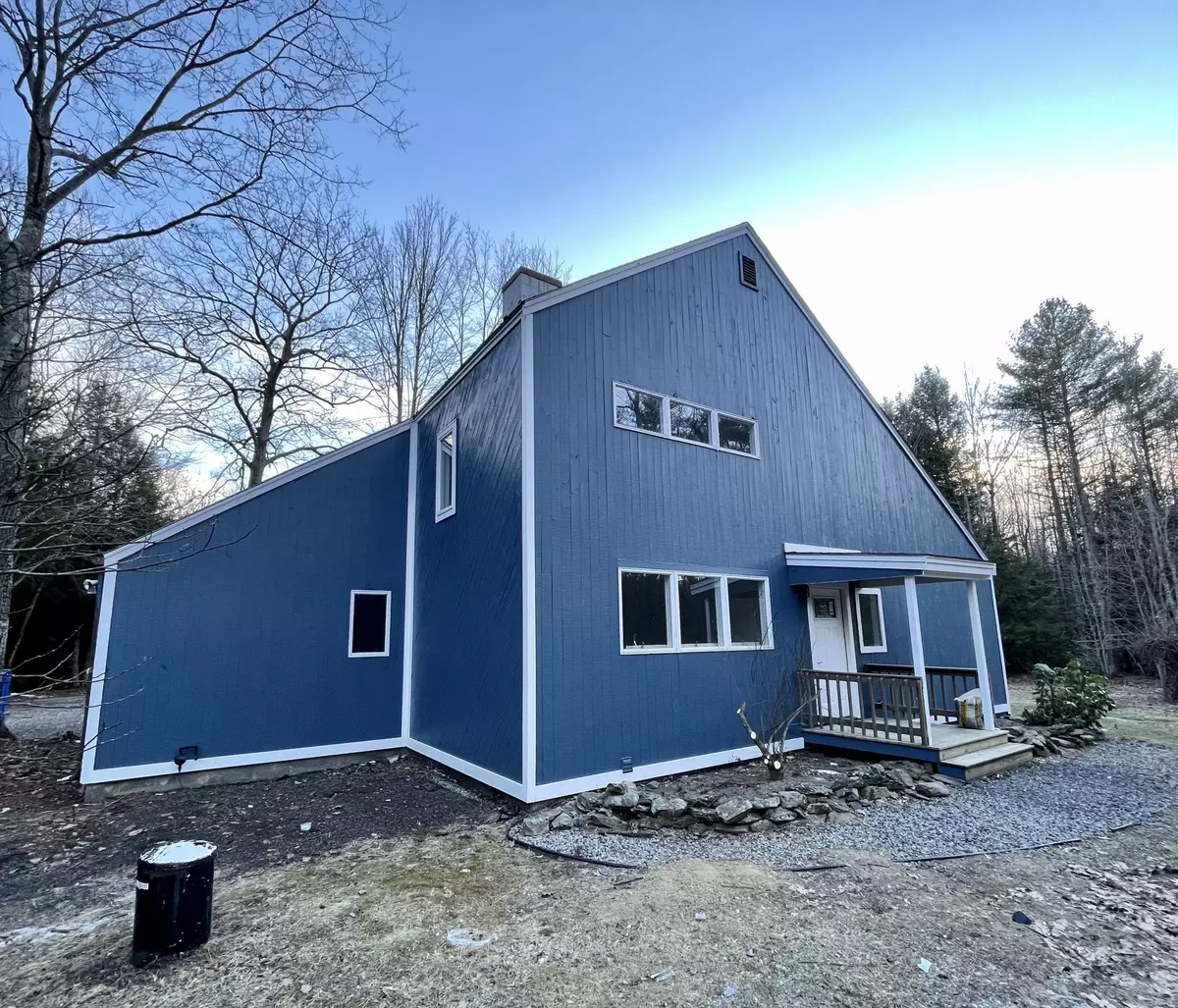 North Berwick, ME 03906,242 Randall RD