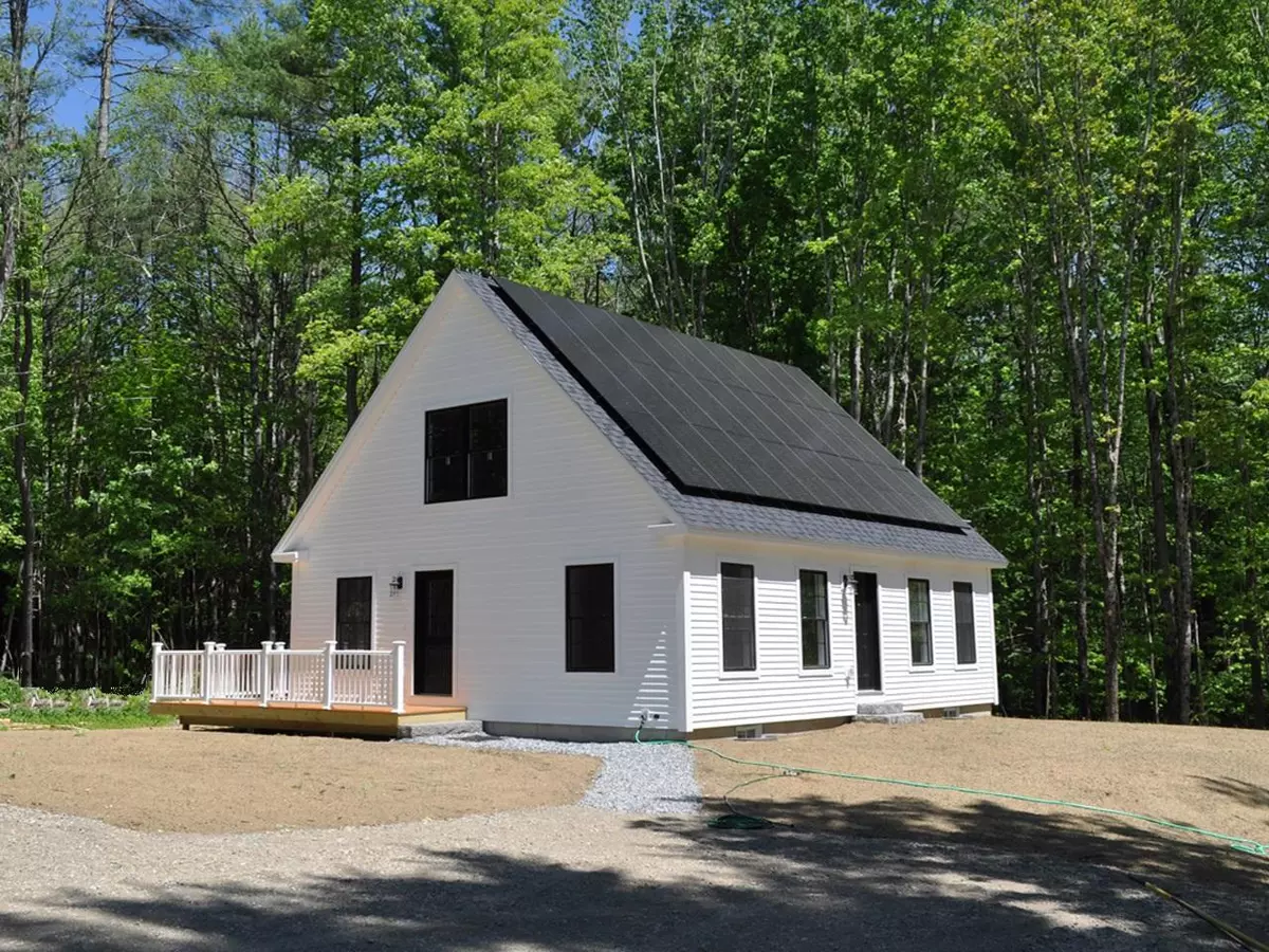 Newcastle, ME 04553,20 Stewart Street