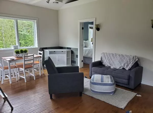 Stonington, ME 04681,73 Airport Road