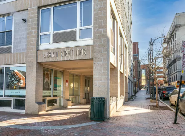 Portland, ME 04101,21 Chestnut ST #204
