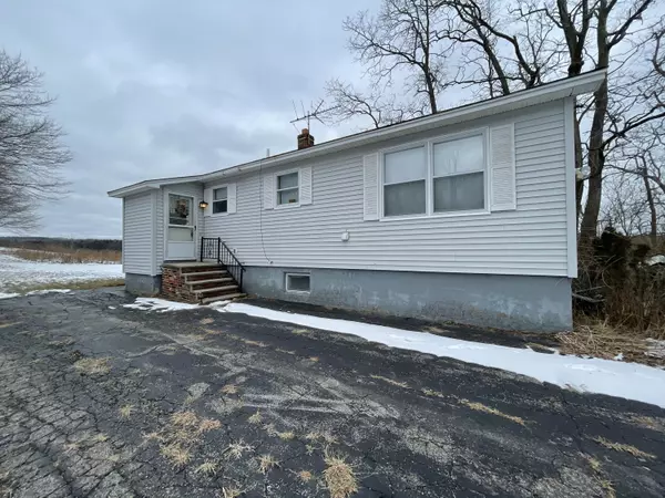 Orrington, ME 04474,899 River RD