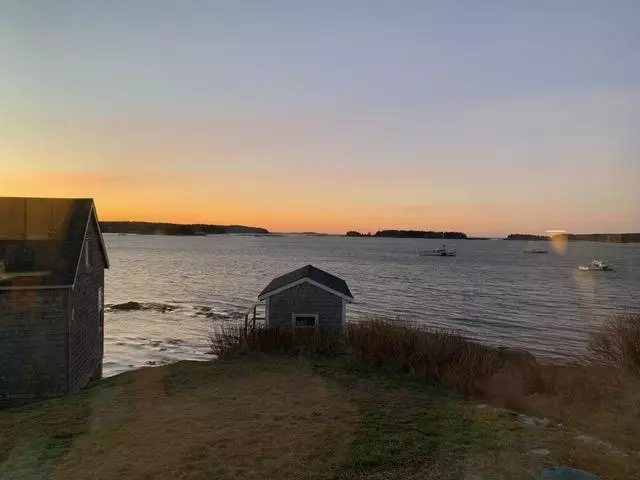 7 Peabody Place, Jonesport, ME 04649