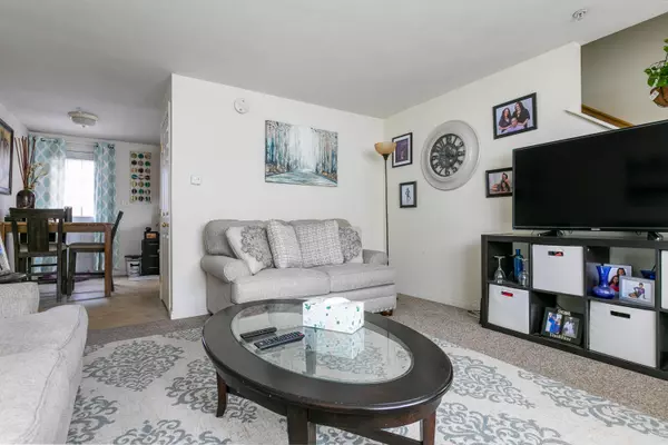 Portland, ME 04103,25 Maggie LN