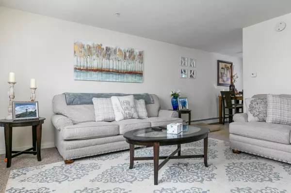 Portland, ME 04103,25 Maggie LN