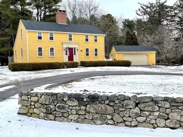56 Summer ST, Kennebunk, ME 04043