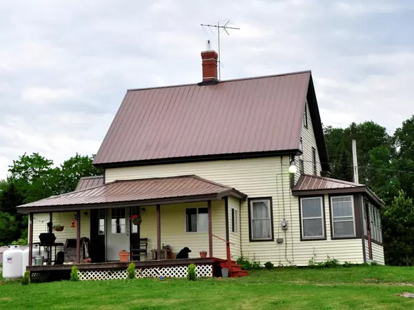 Monticello, ME 04760,503 Britton RD