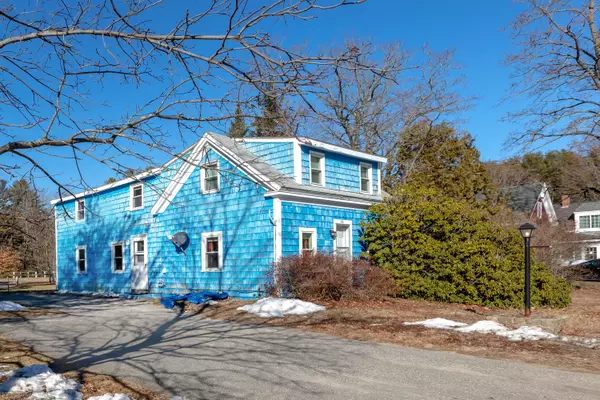 281 Shaker RD, Gray, ME 04039